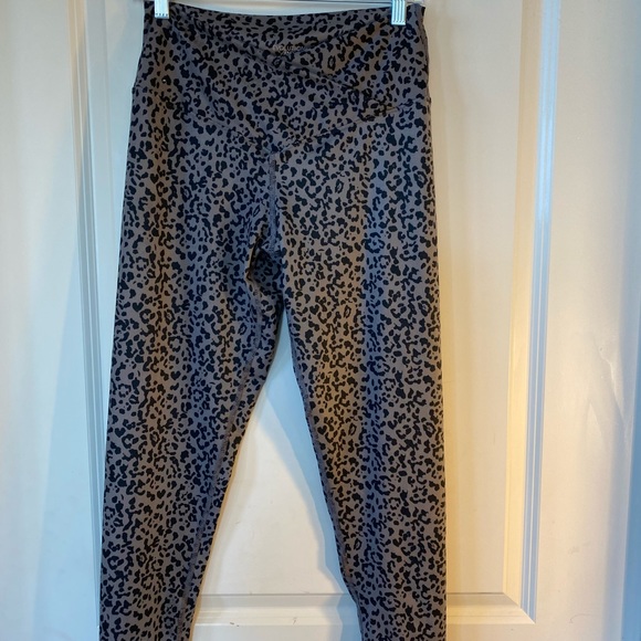 Evolution and Creation Cheetah Tank and Leggings Set, size Large - Picture 14 of 14